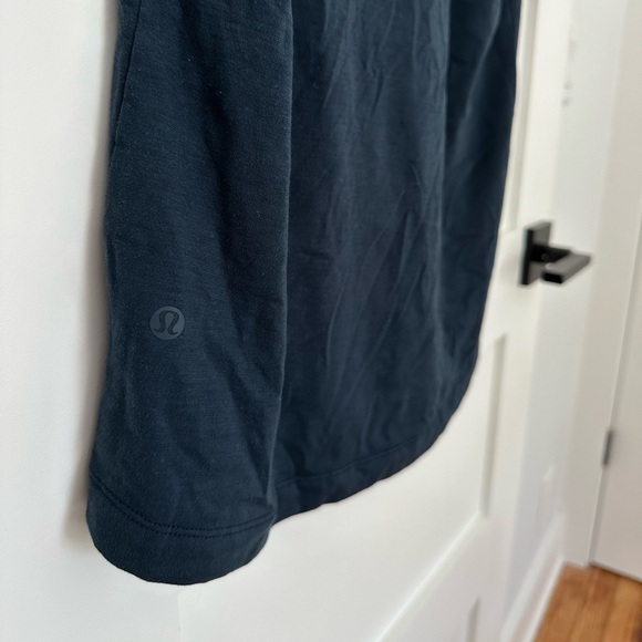 Lululemon Men’s Collared Shirt - Picture 10 of 14